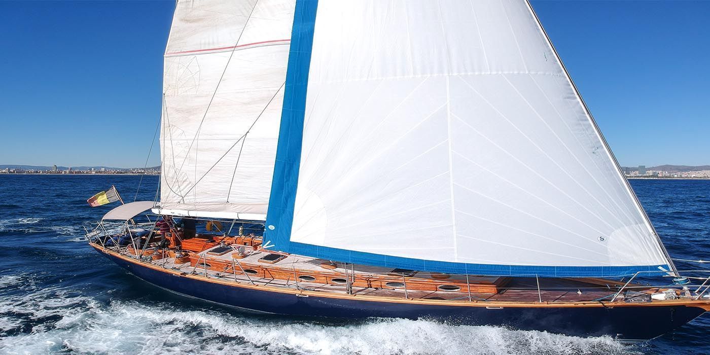 Private Boat Trip & Wine Tasting Tour from Barcelona / Barcelna Disovery